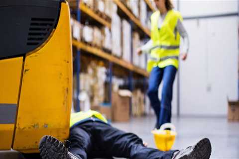 What are 6 common workplace accidents?